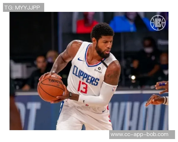 克洛尼首节火力全开四记三分狂砍13分1板1断展现神准外线能力